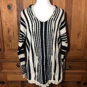 By Together Collection Poncho Hooded Sweater S